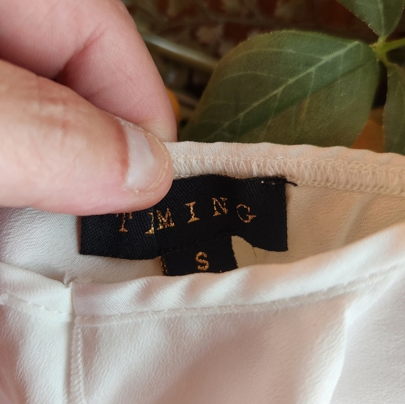 Womens tank - Picture 3 of 6